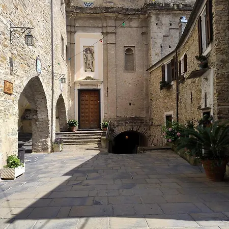 Antico Arco Lägenhet Montalto Ligure